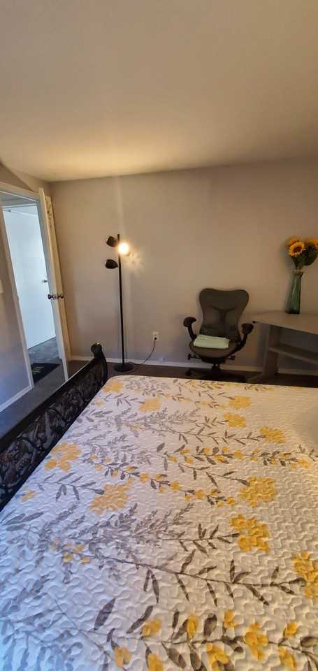 17 Blithewood Avenue - Photo 3 of 4