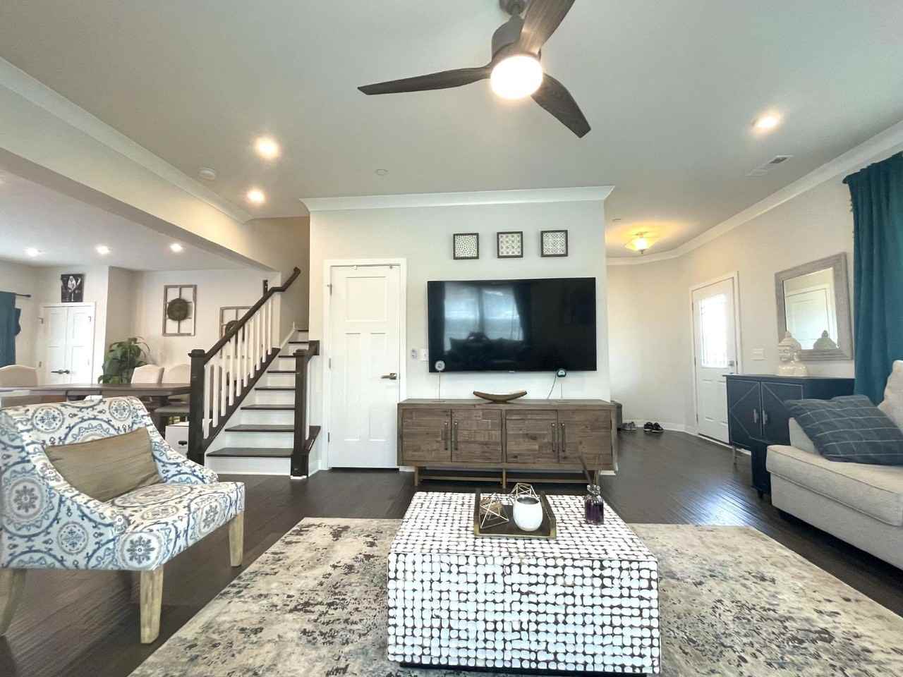 5036 Birchcroft Ln - Photo 2 of 13