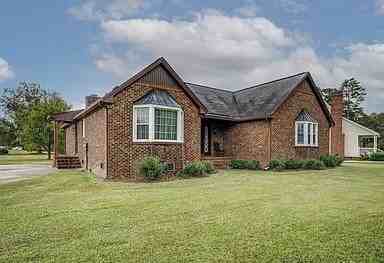 1903 Pine St #NA - Photo 2 of 13