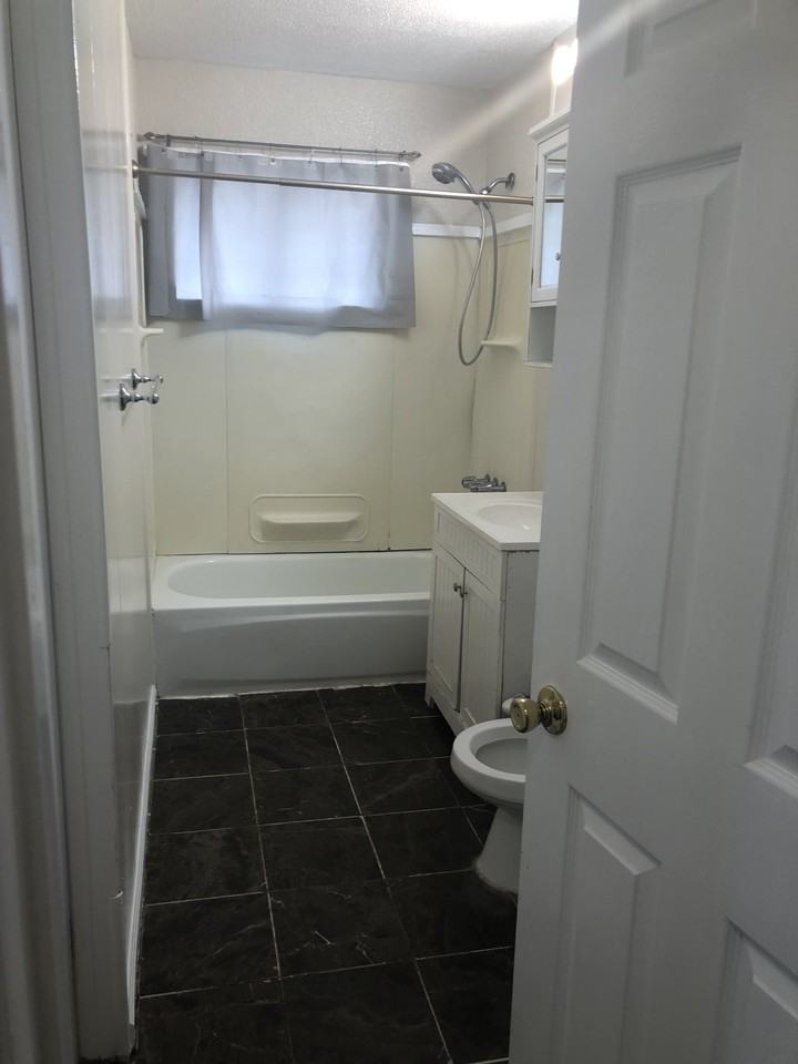 14805 Highlands Way #NA - Photo 3 of 7