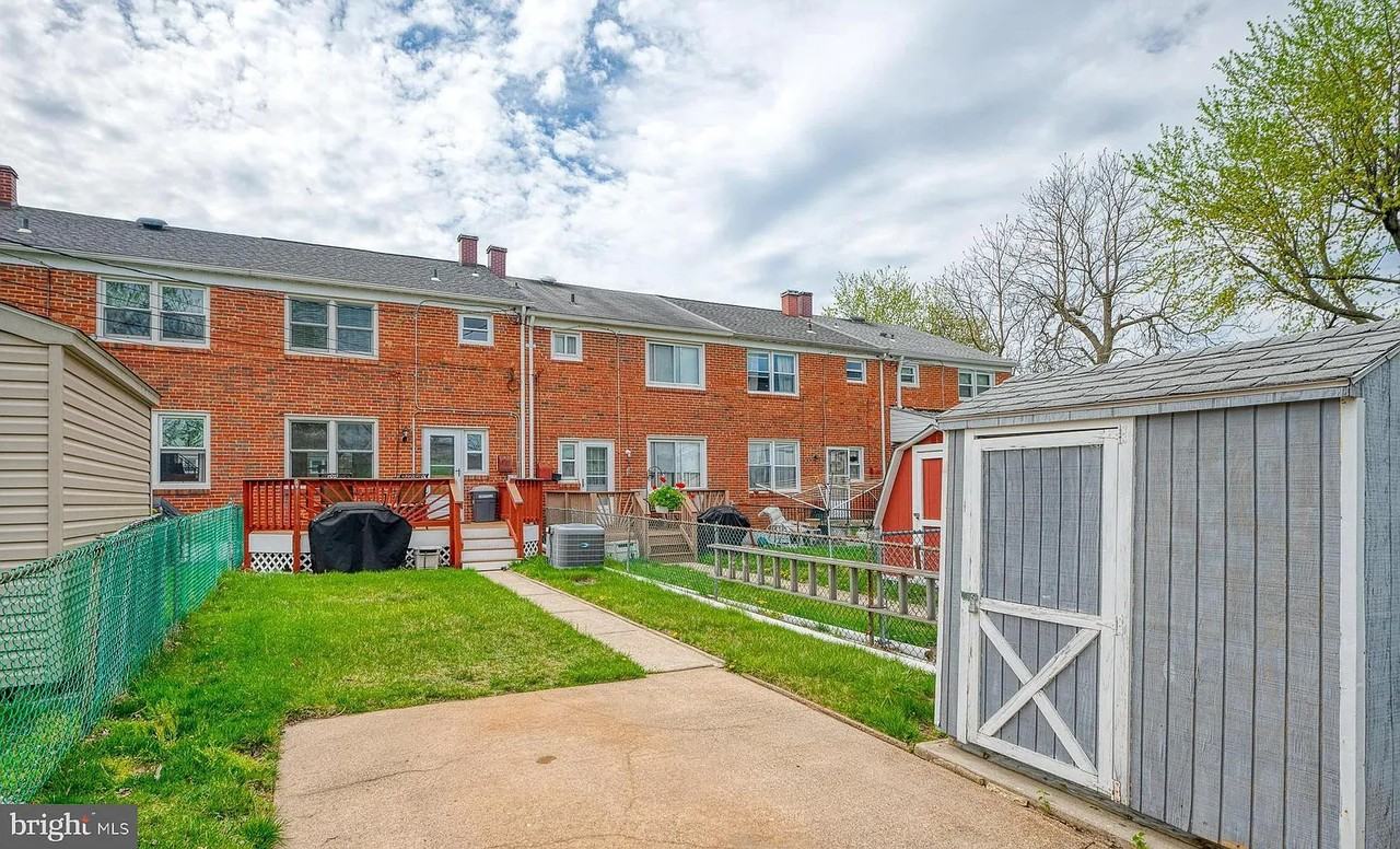 8551 Harris Ave #NA - Photo 3 of 26