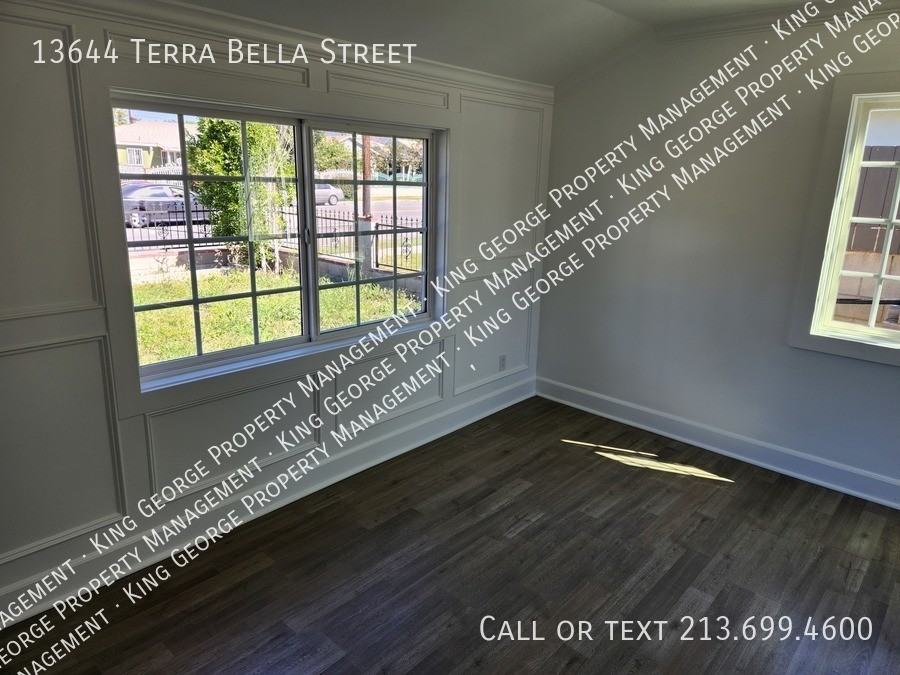 13644 Terra Bella St - Photo 3 of 17