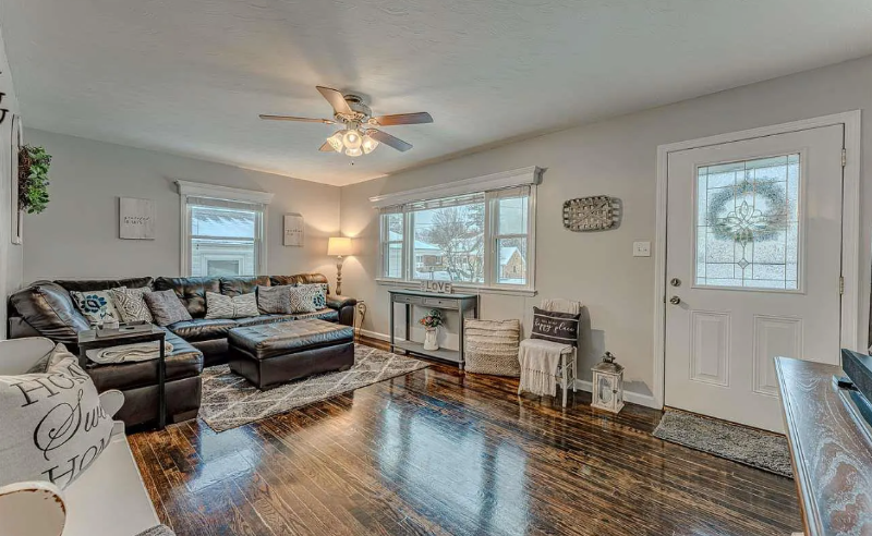 108 E Olive St - Photo 3 of 24