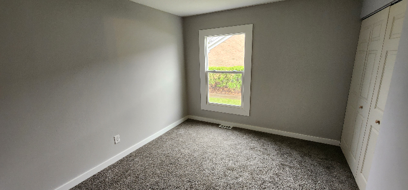 141 Paradise Pl - Photo 3 of 19