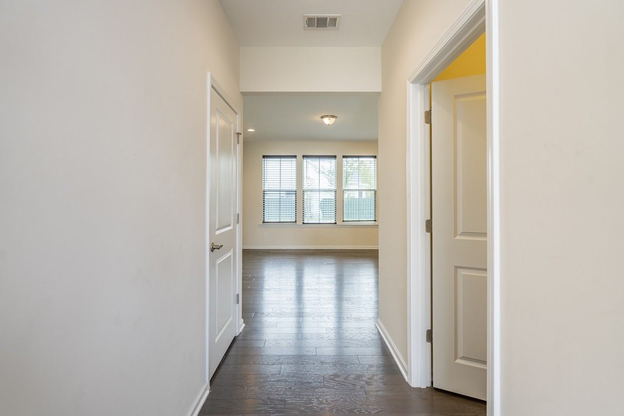 503 Waybridge Way #1 - Photo 4 of 35