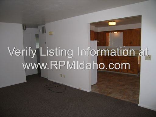 2211 N Raymond St - Photo 2 of 12
