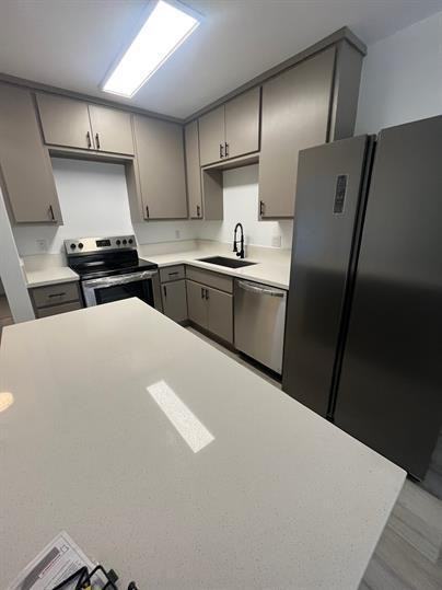 1615 North Harvard Boulevard - Photo 3 of 6