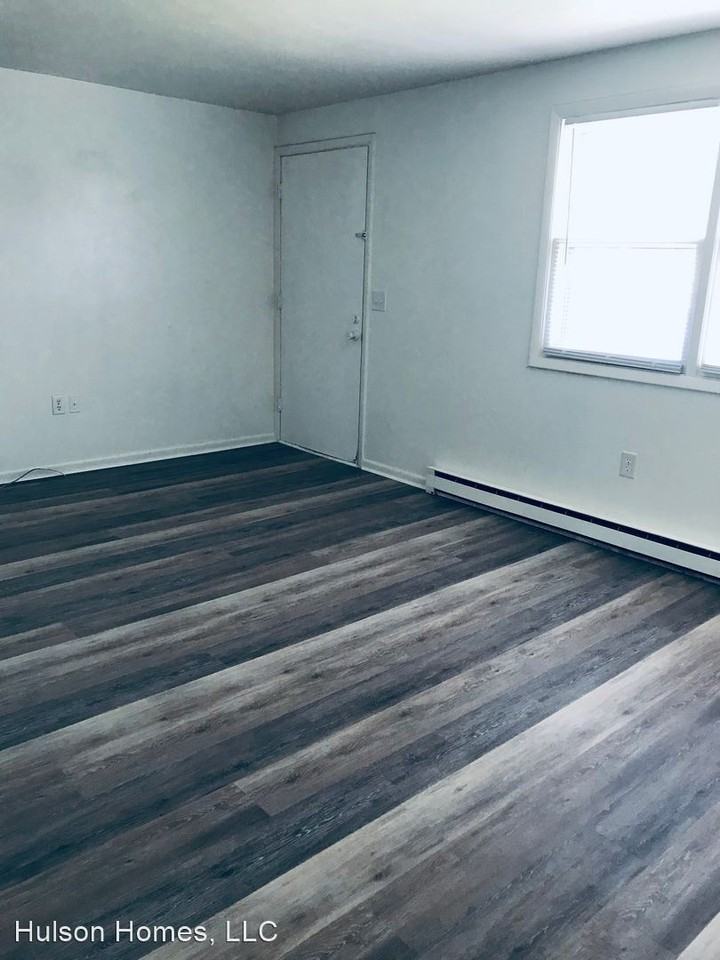 Driftwood Court - Photo 3 of 7