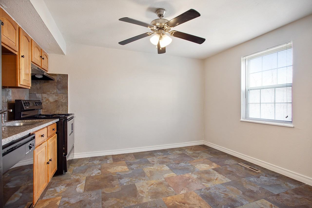 7000 Cleveland Ave - Photo 5 of 12