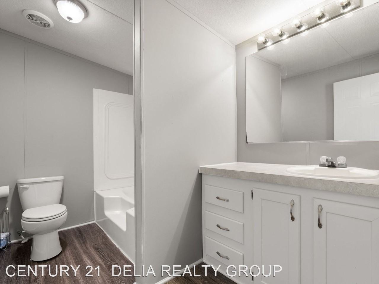 3420 Highway 171 - Photo 2 of 32