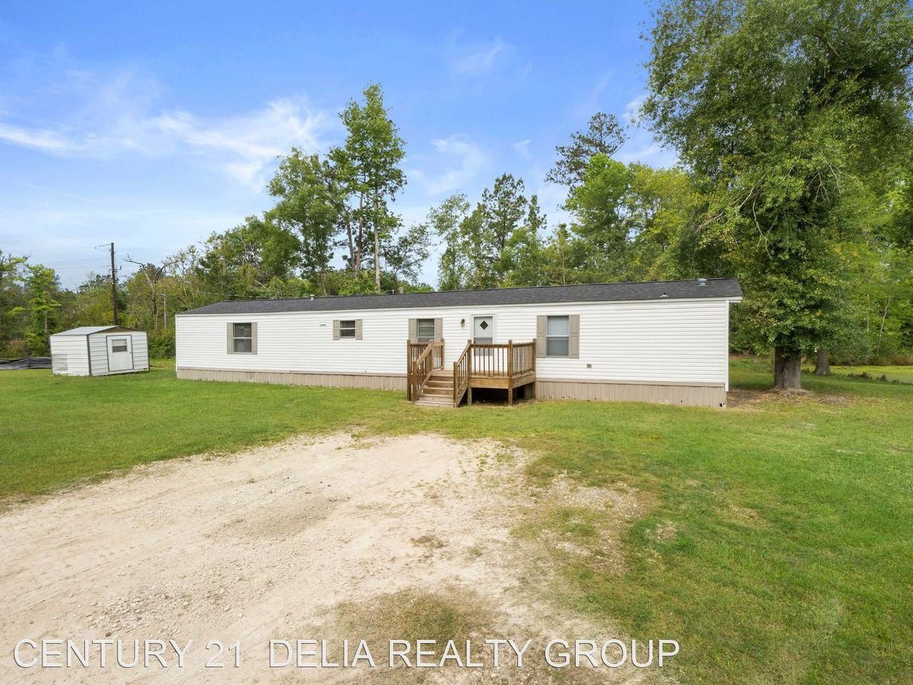 3420 Highway 171 - Photo 3 of 32