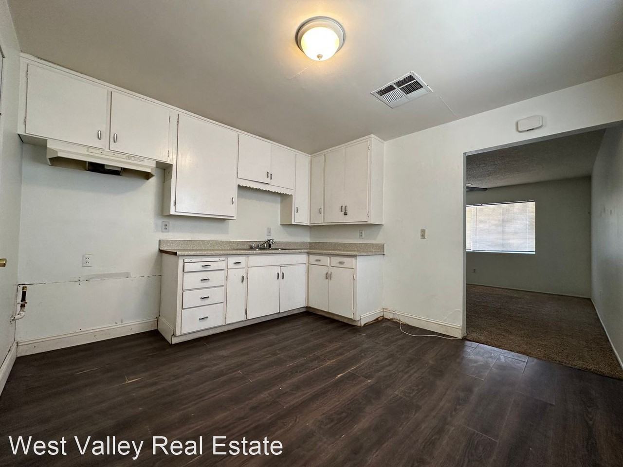 714 Polk St - Photo 3 of 12
