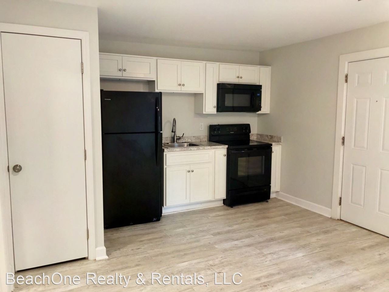 403 37th Ave S. - Photo 3 of 8