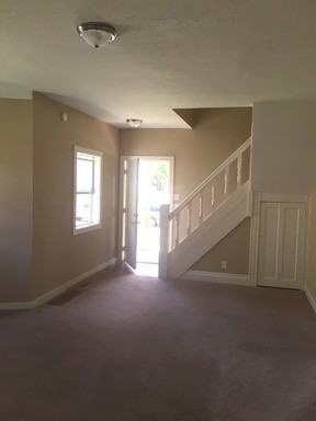 125 E Suttenfield St - Photo 3 of 10