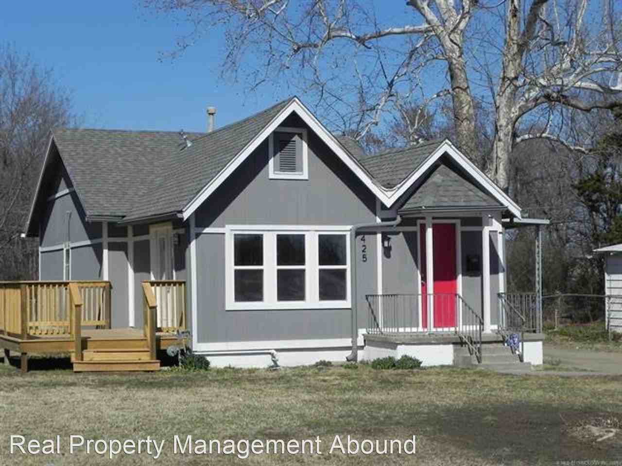 425 E Marshall Pl - Photo 2 of 17