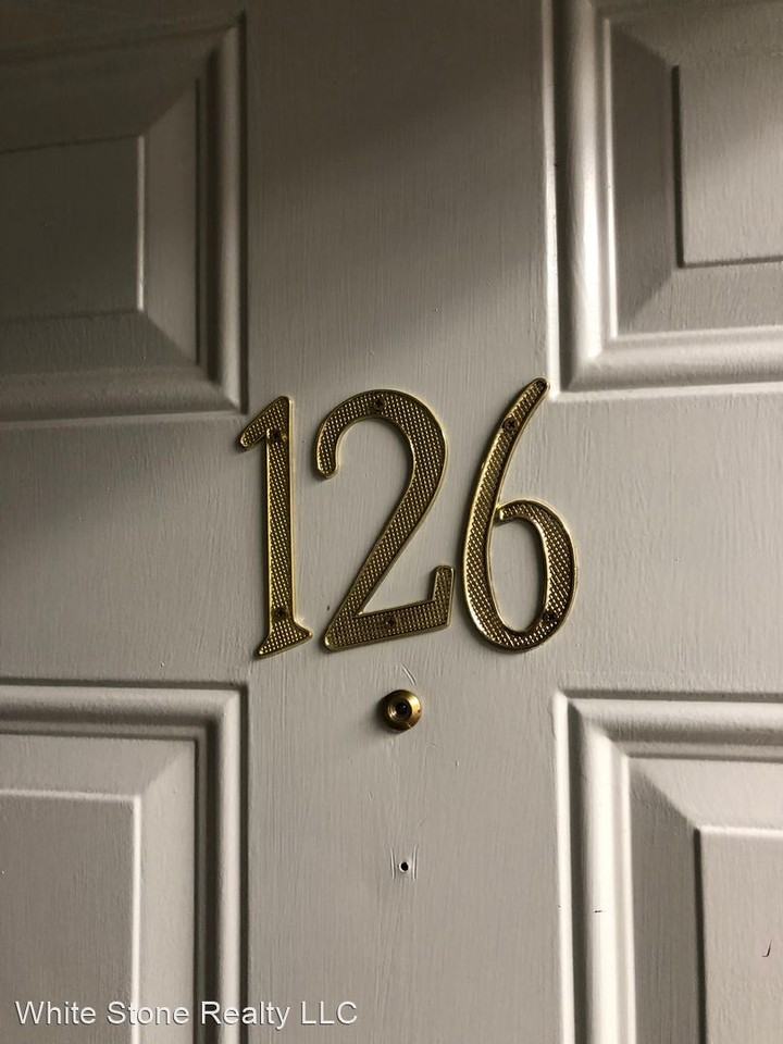 1820 Mactavish Ct - Photo 2 of 14