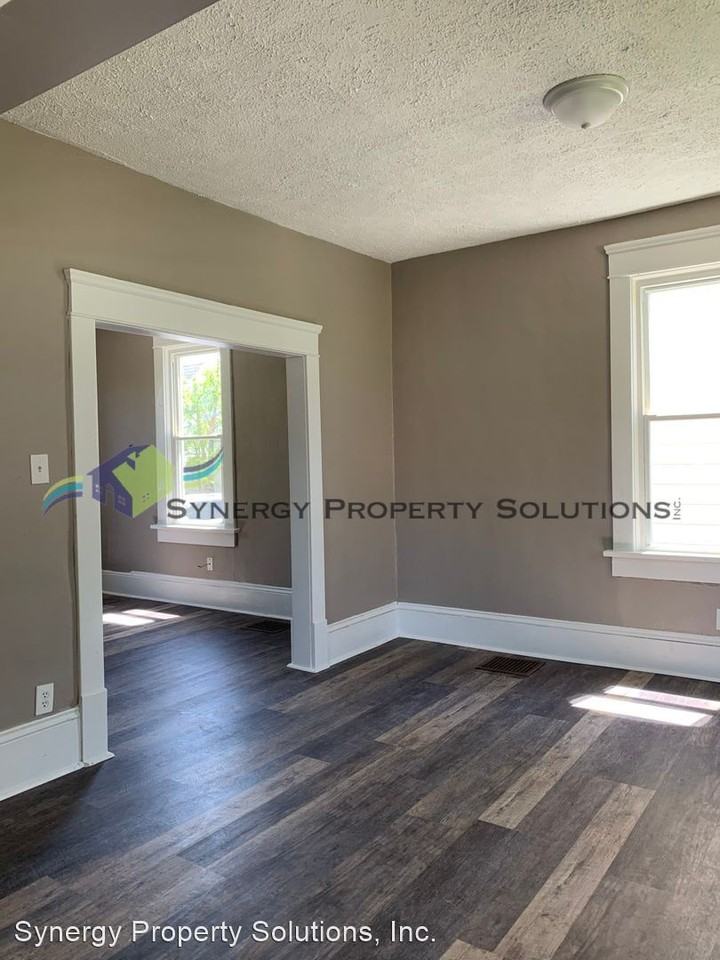 235 Wood St - Photo 2 of 36