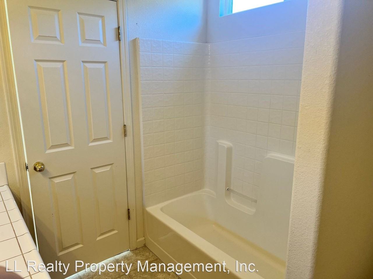 1241 Eider Cir - Photo 3 of 21