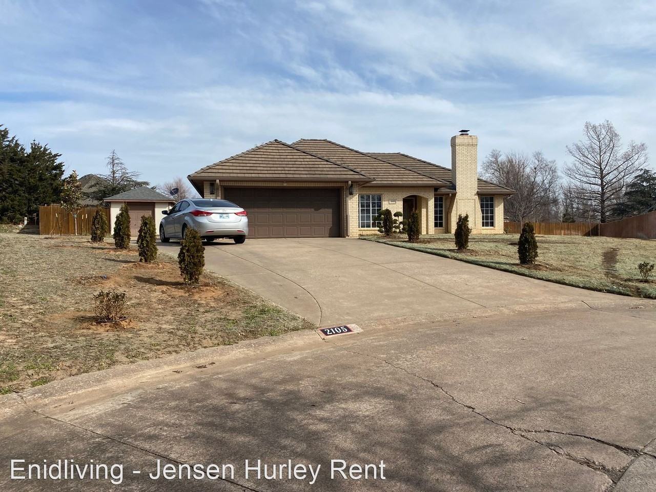 2105 Heather Rdg - Photo 2 of 18