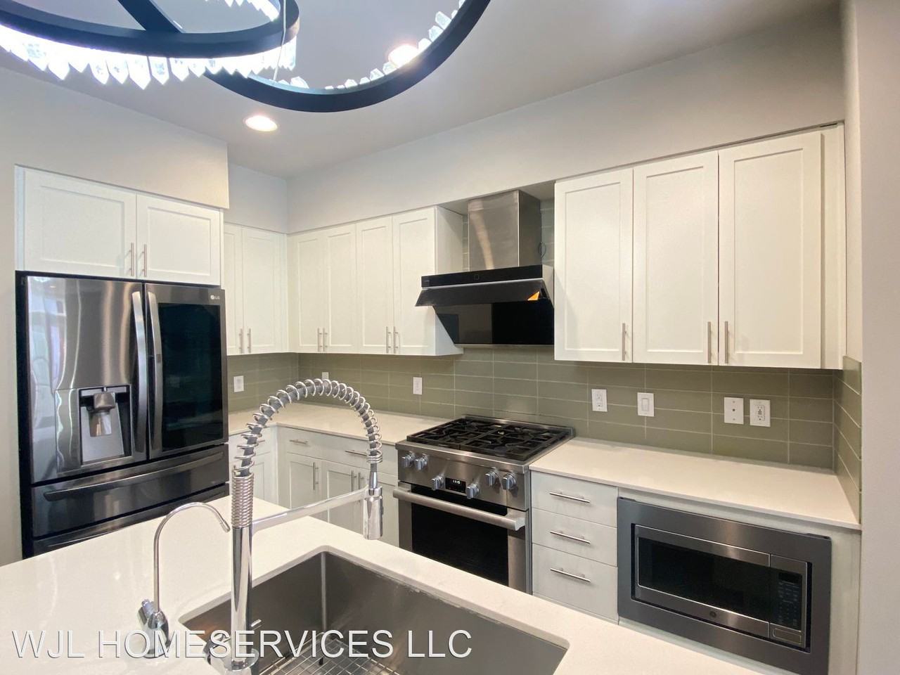 1586 139th Ln Ne - Photo 3 of 17