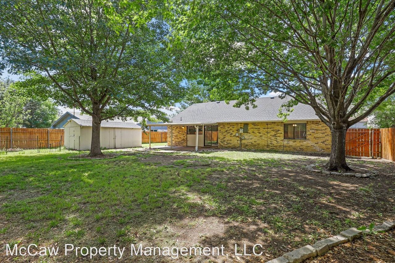3905 Windflower Ln - Photo 2 of 17
