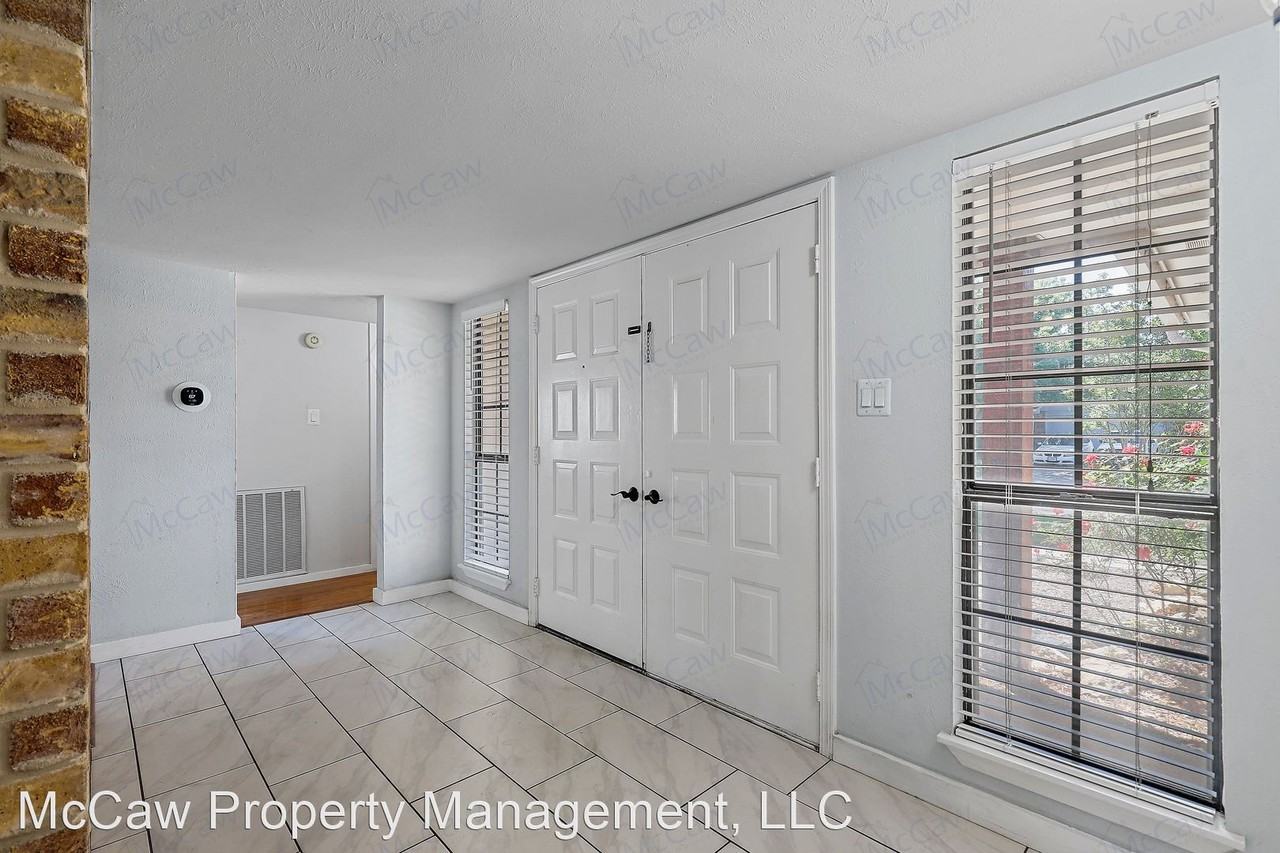 3905 Windflower Ln - Photo 3 of 17