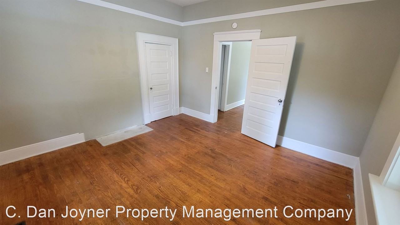 126 Marion St - Photo 3 of 9