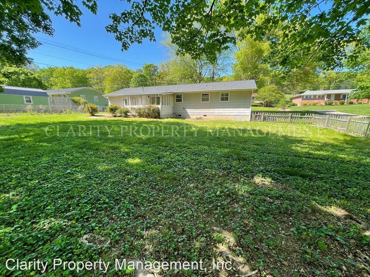 917 Towanda Trl - Photo 3 of 21