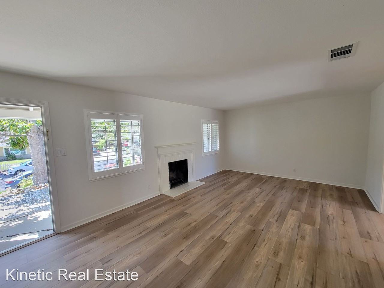 3312 N Lucille Ln - Photo 3 of 30