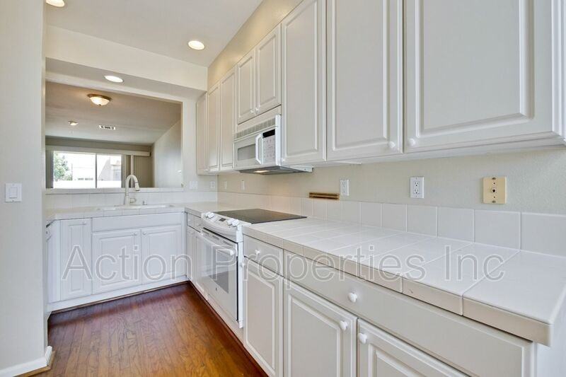 2581 Park Blvd #Y205 - Photo 3 of 20