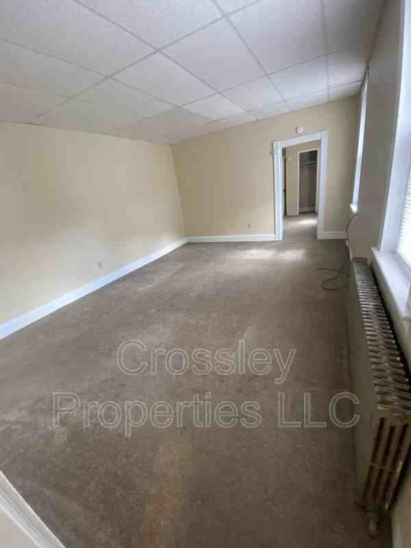 47 W Wyomissing Ave #2W - Photo 3 of 10
