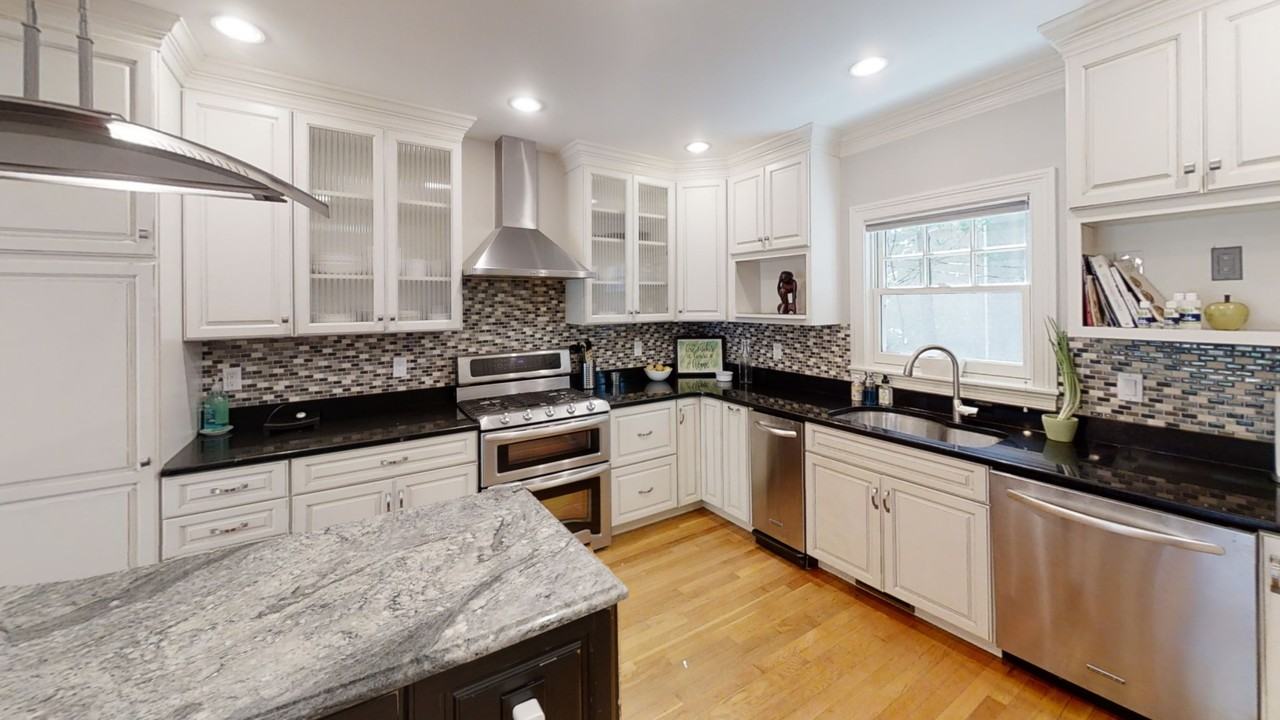 167 Parker St #2 - Photo 3 of 30