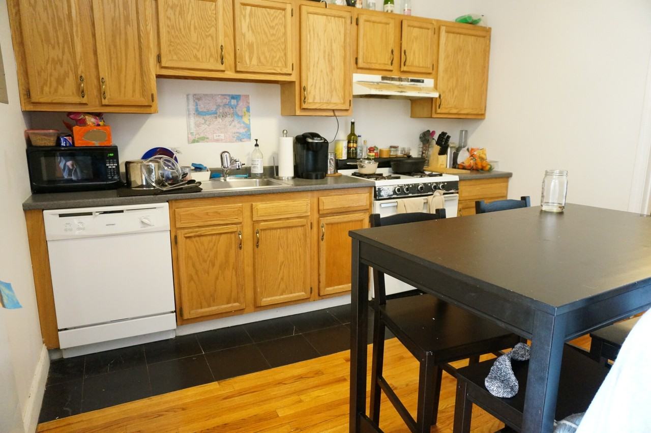 17 Cummings Rd #2 - Photo 4 of 12