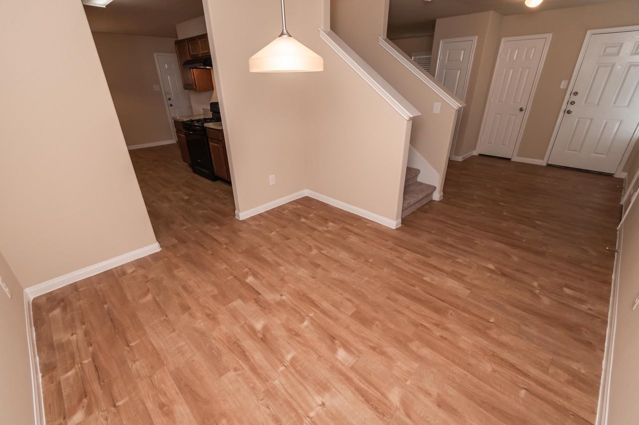 6306 Heathers Bnd - Photo 2 of 8