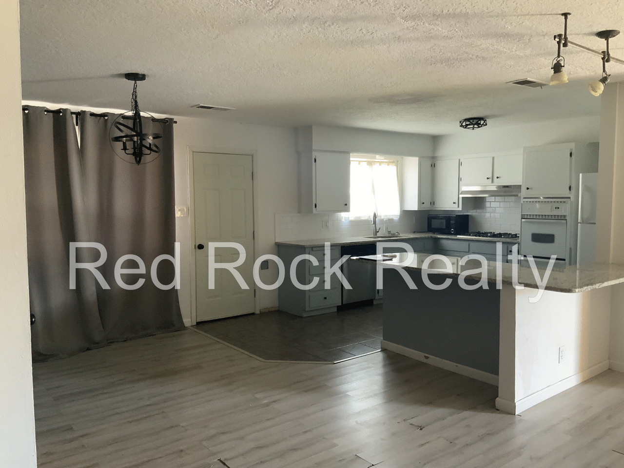 8912 Gutierrez Rd Ne - Photo 3 of 16