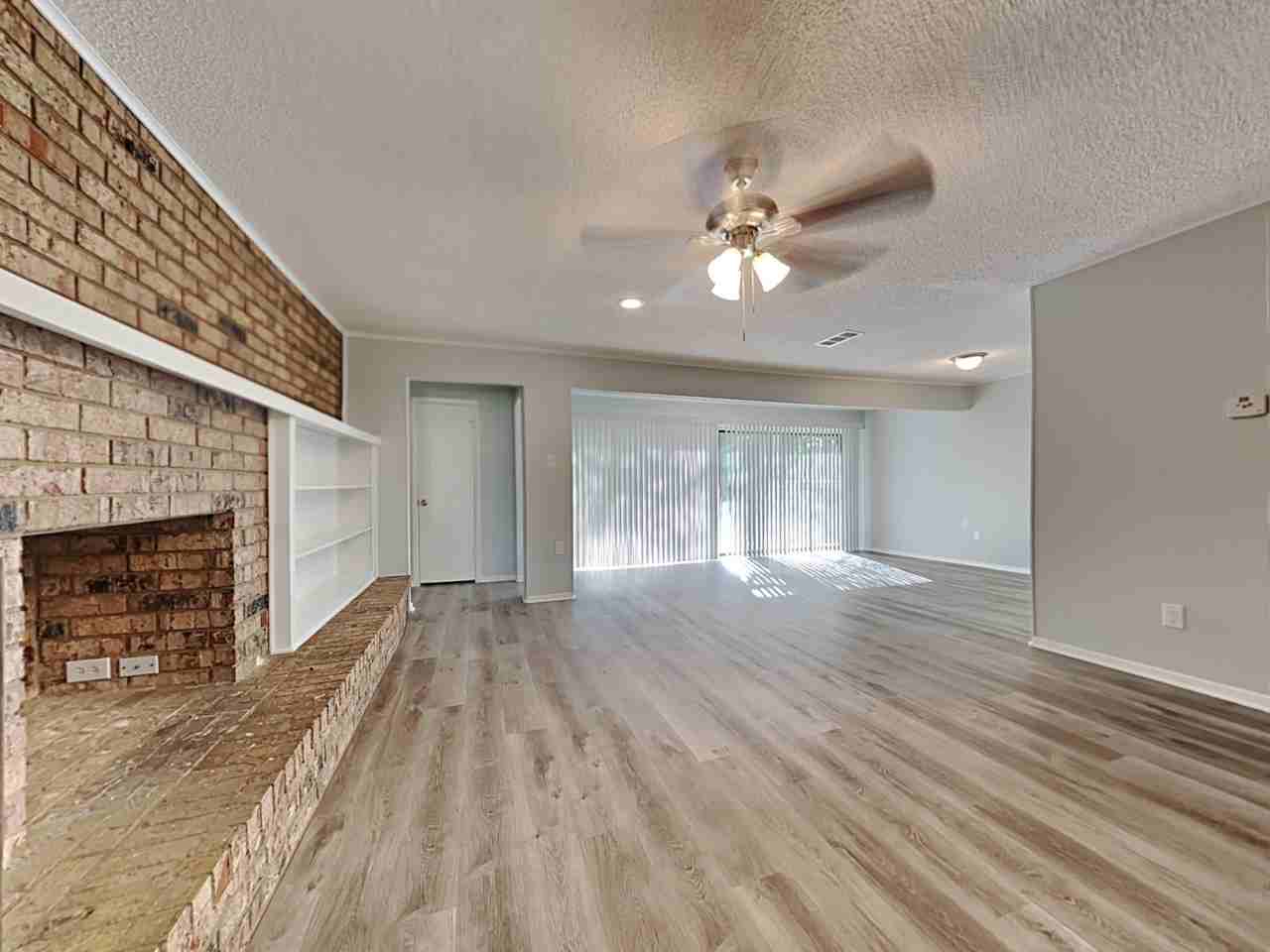 808 Stratford Dr - Photo 3 of 18