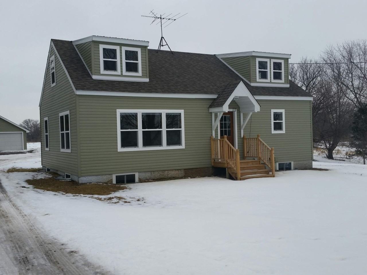 528 Mc Cutcheon Rd - Photo 2 of 15