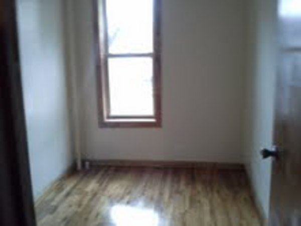 South 3rd Street-Williamsburg-LISTING ID 137788 - Photo 2 of 7