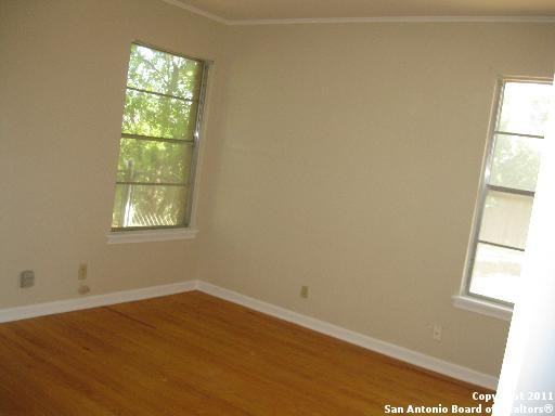 126 Northaven St - Photo 2 of 9