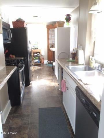 205 Avenue H - Photo 2 of 12