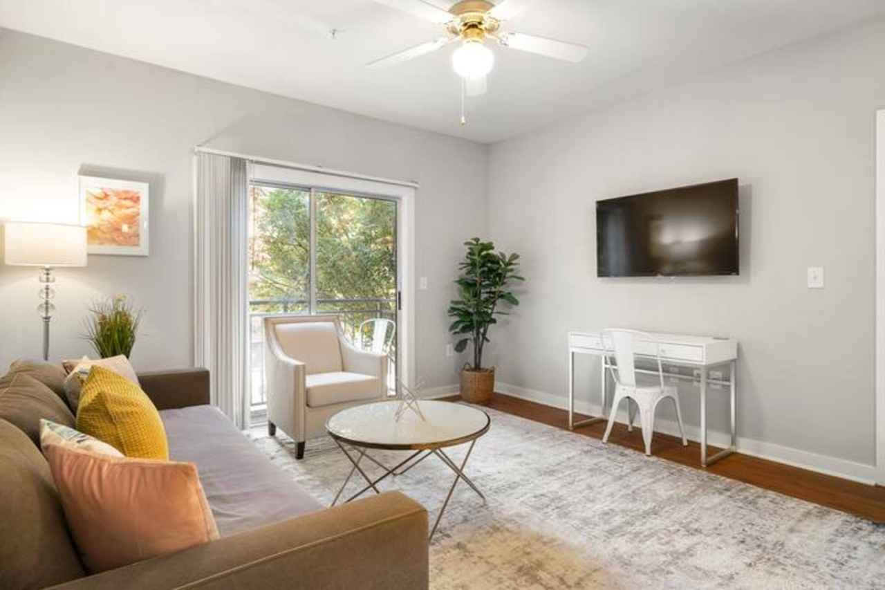 240 N Highland Ave NE - Photo 2 of 26