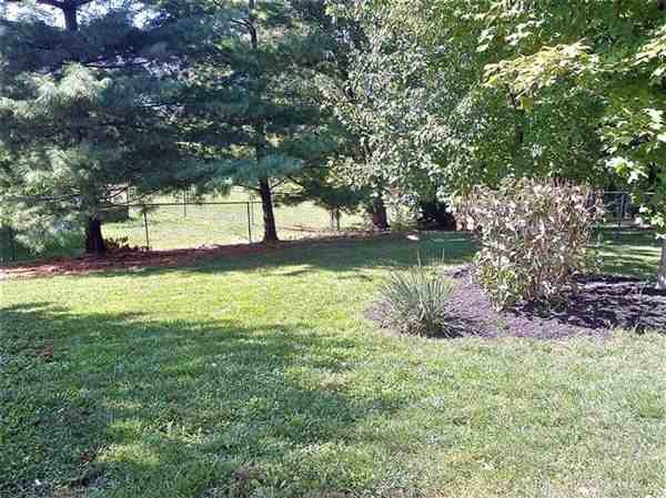 740 Mill Valley Dr - Photo 2 of 10