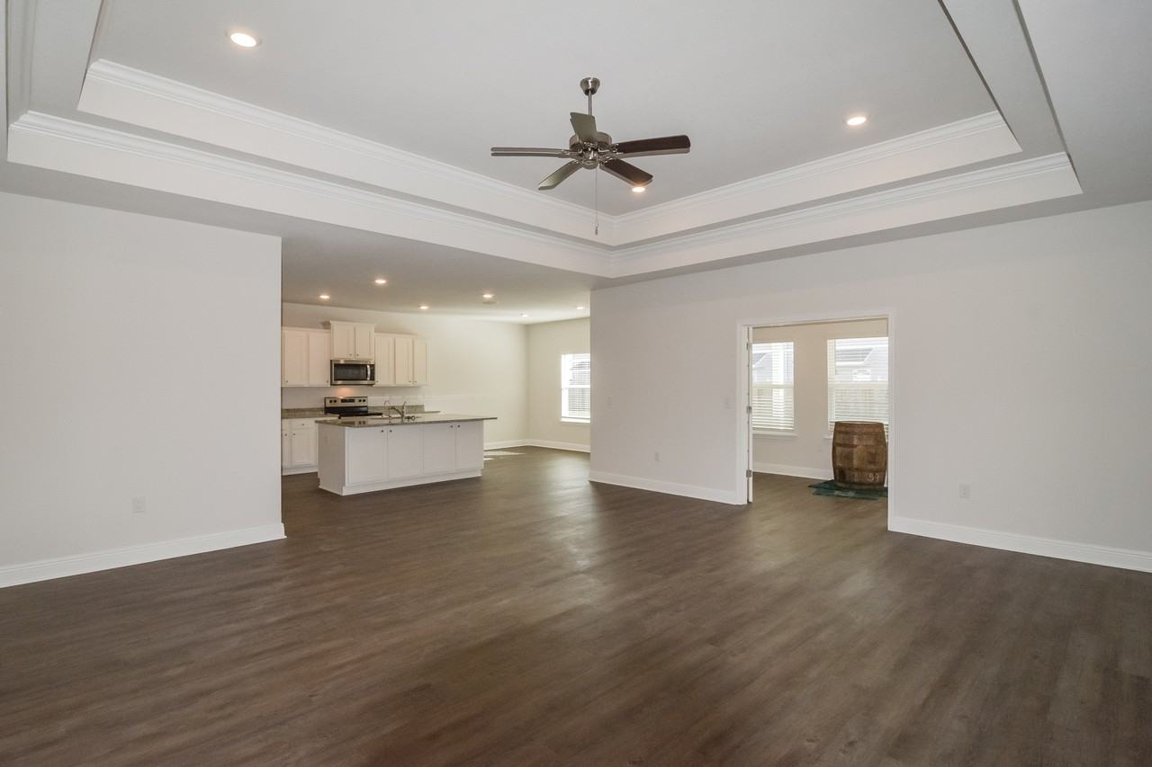 424 Eagle Lake Way - Photo 3 of 16