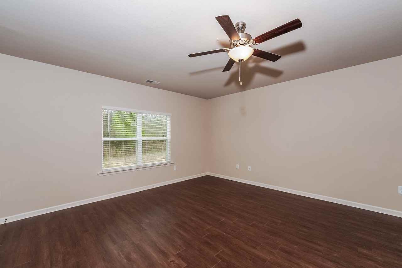 544 Clover Cir - Photo 2 of 21