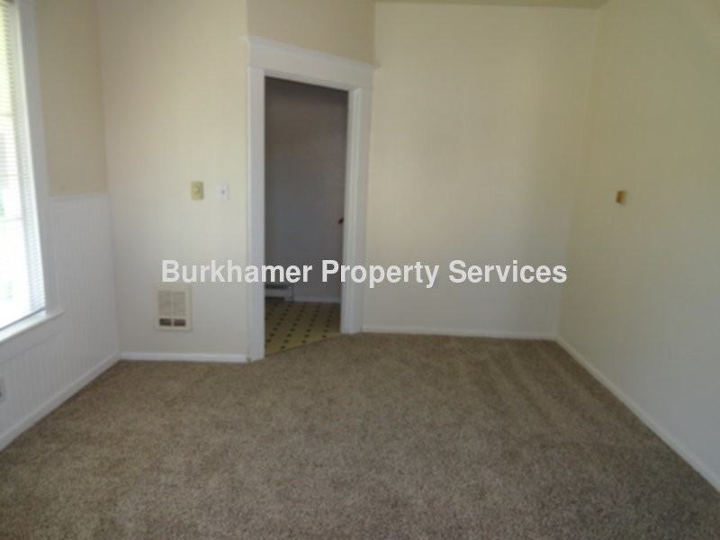 917 Wheeler Ave - Photo 3 of 16