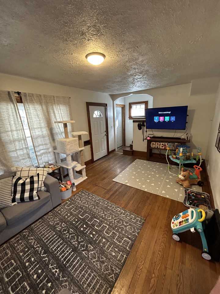 698 Kling St #NA - Photo 3 of 12