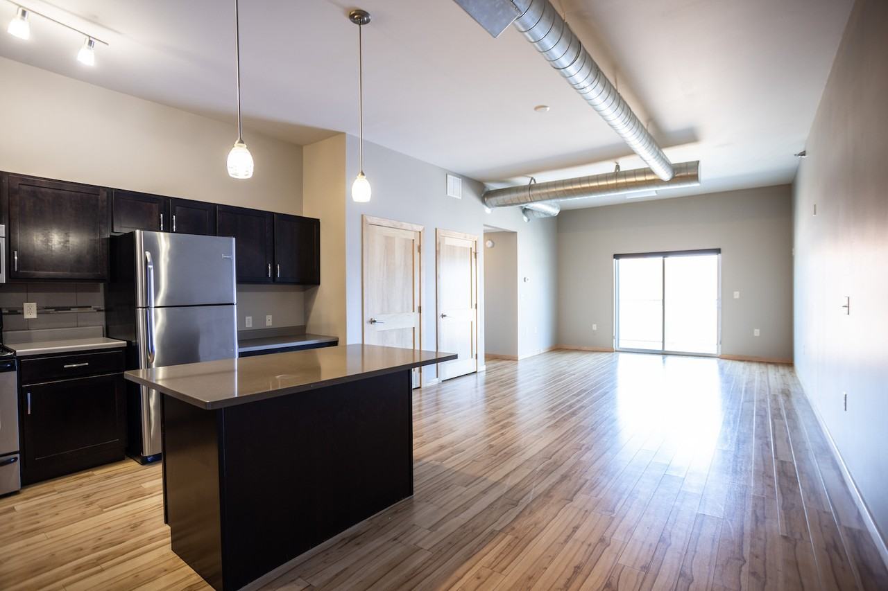 Uptown Exchange Lofts - Photo 5 of 39