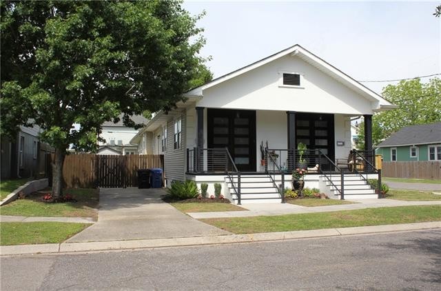 5828 Catina St - Photo 2 of 17