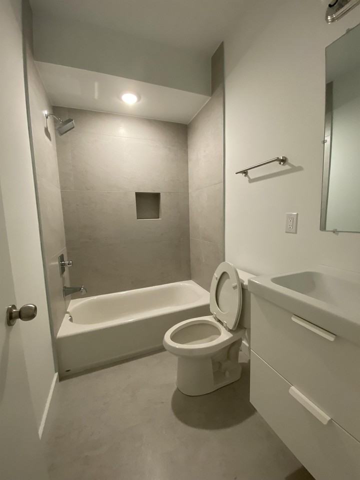 667 North 52nd StreetUnit 2 #2 - Photo 3 of 7