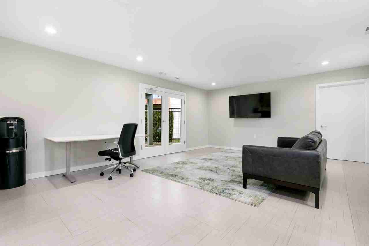 Sandstone Manor Apartments 16677 Ne Russell St, Gresham, OR 97230